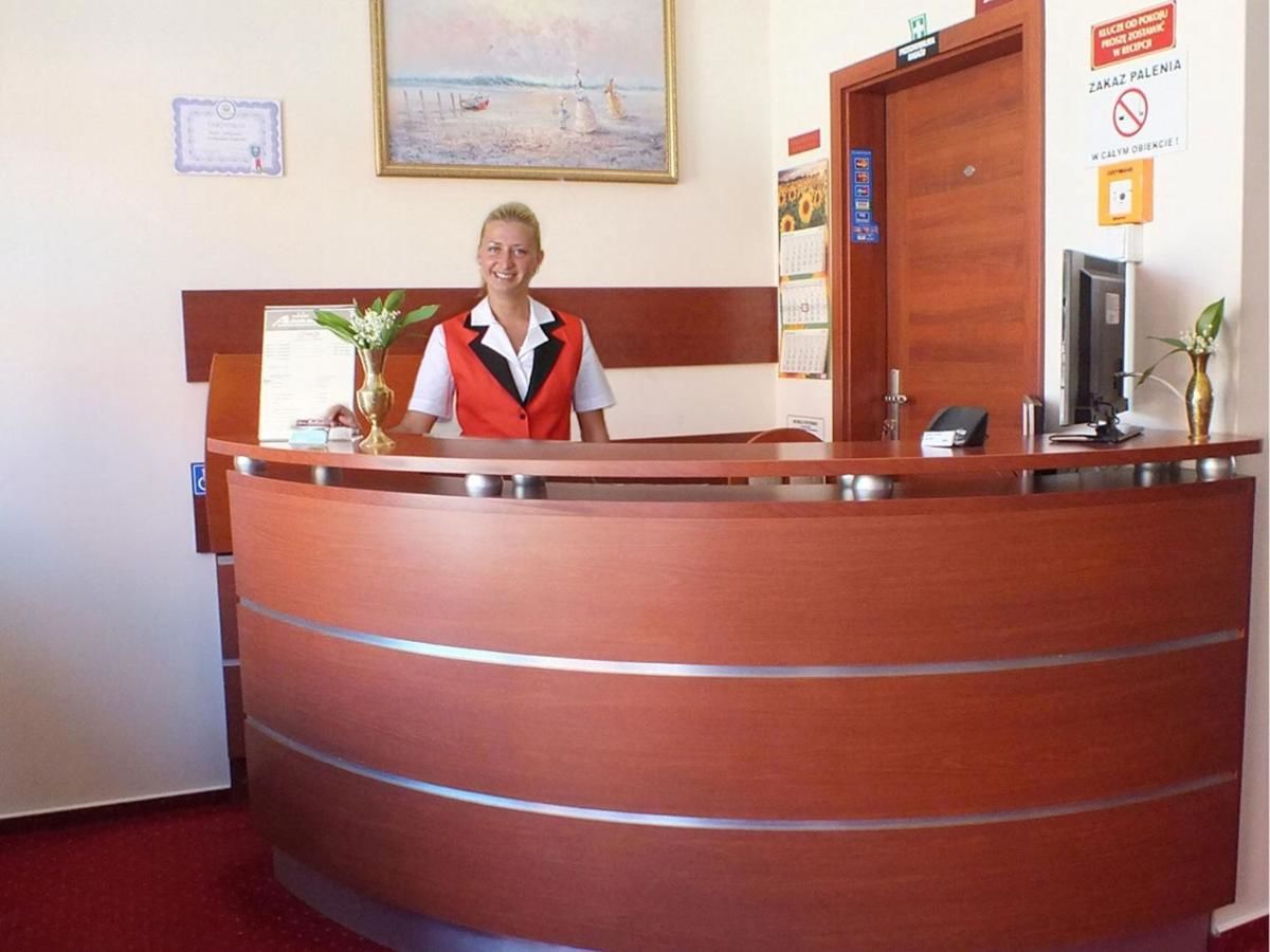 Отель Hotel Aleksander Устка-35